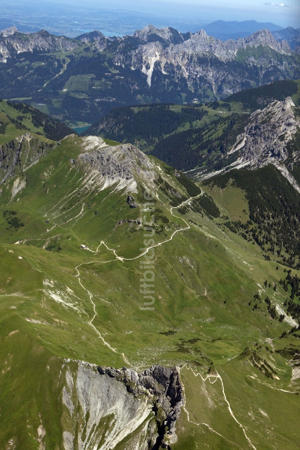 Luftaufnahme Grimentz - Berg- und Gletscher- Landschaft bei Grimentz im Canton Wallis in der Schweiz