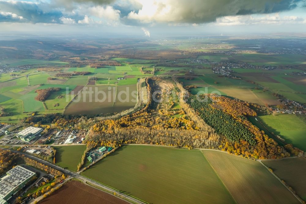 Luftaufnahme Düren - Bergbau- Abraumhalde Berghalde Beythal in Düren im Bundesland Nordrhein-Westfalen, Deutschland