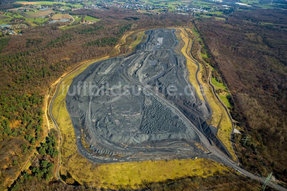 Luftaufnahme Bottrop - Bergbau- Abraumhalde in Bottrop im Bundesland Nordrhein-Westfalen