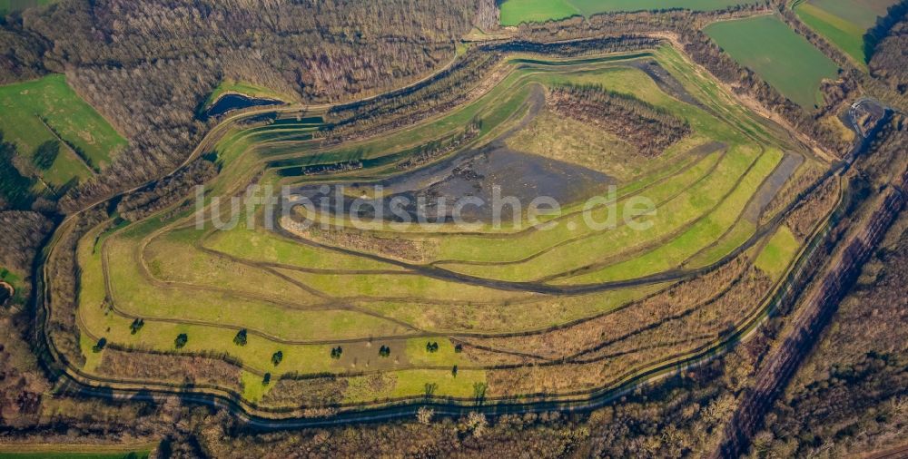 Luftbild Hamm - Bergbau- Abraumhalde Bärbel-Park Pelkum in Hamm im Bundesland Nordrhein-Westfalen, Deutschland