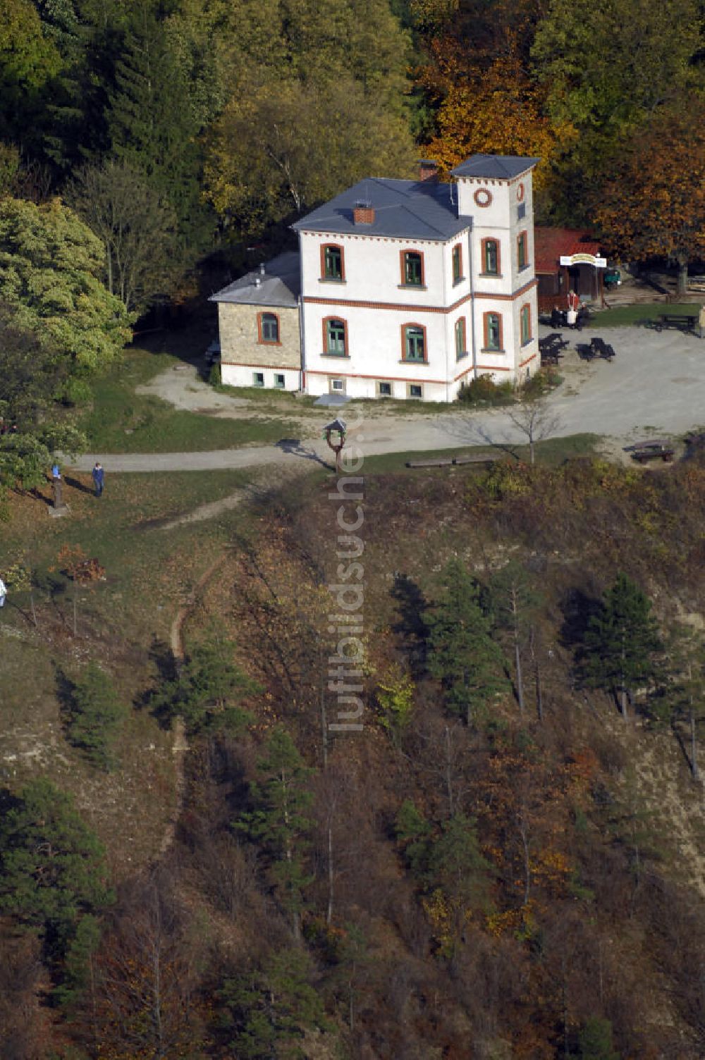 Hastrungsfeld - Burla aus der Vogelperspektive: Berggasthaus Grosser Hörselberg in Hastrungsfeld/ Burla