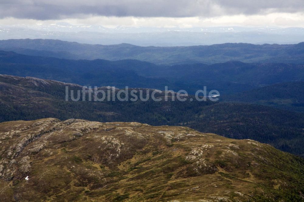 Luftaufnahme Bronnoy - Bergwelt