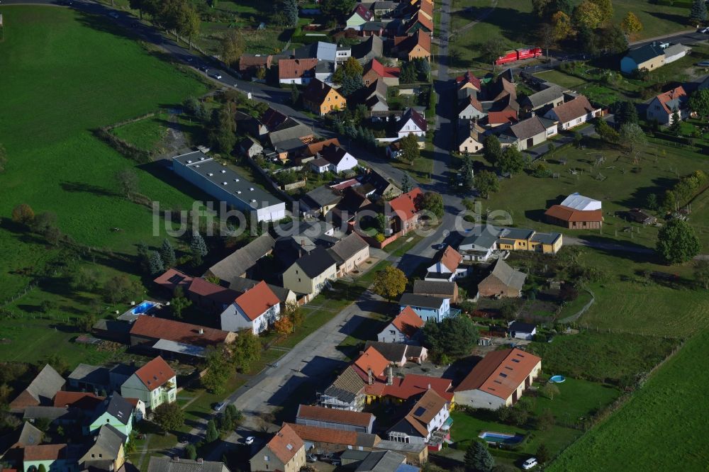 Berkenbrück von oben - Berkenbrück in Nuthe-Urstromtal im Bundesland Brandenburg