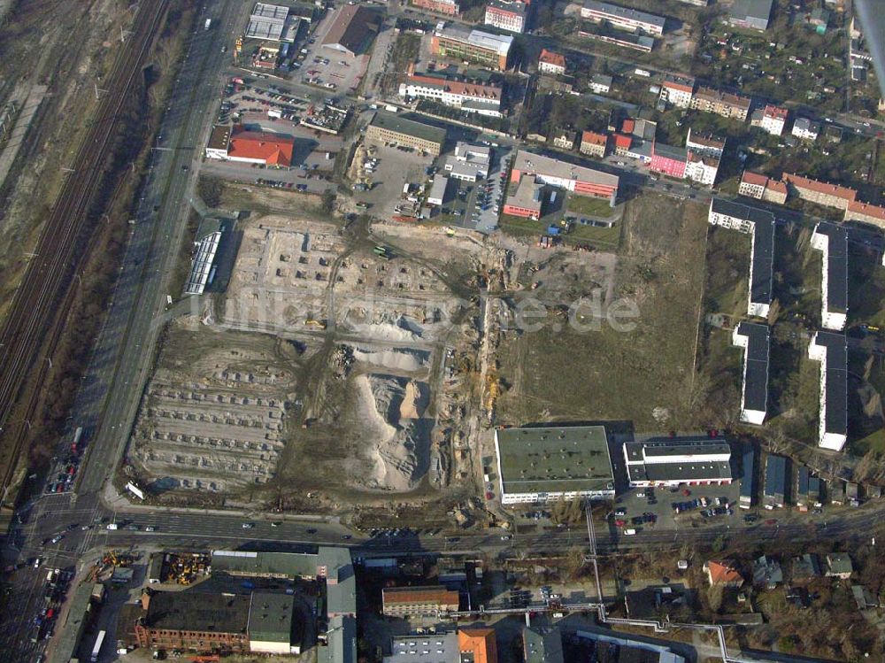 Berlin von oben - Berlin Adlershof Blick auf die Baustelle des neuen OBI Marktes