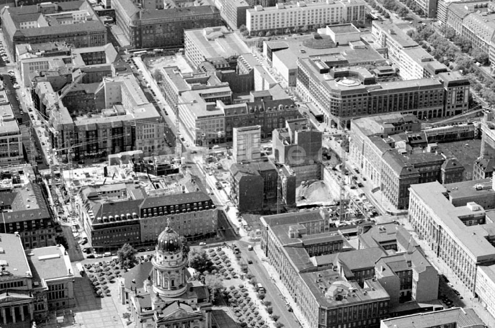 Luftaufnahme Berlin - 02.10.1994 Berlin Bau der Friedrichstadtpassagen