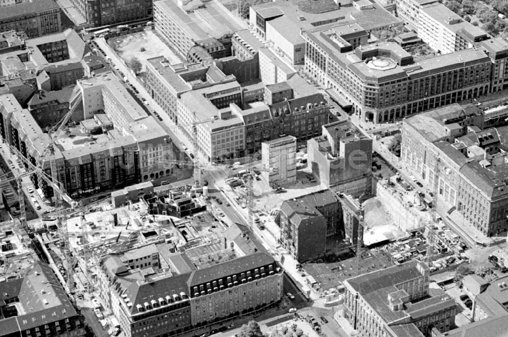 Luftbild Berlin - 02.10.1994 Berlin Bau der Friedrichstadtpassagen