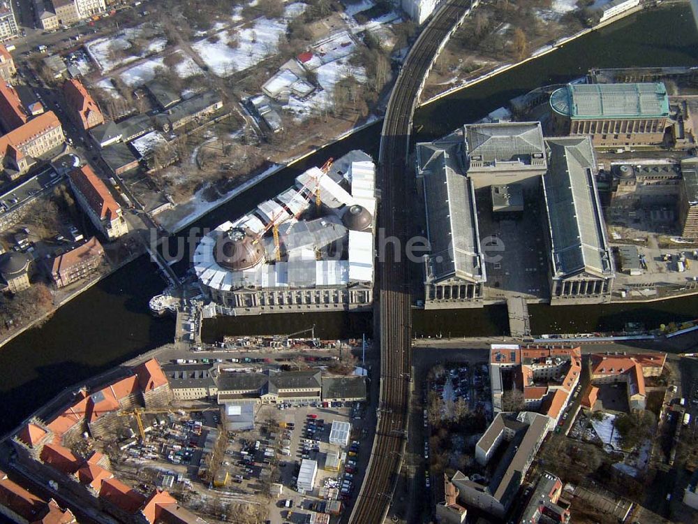 Berlin von oben - Berlin 13.02.2003 Baustelle Berlin-Mitte Museumsinsel Pilot: Grahn