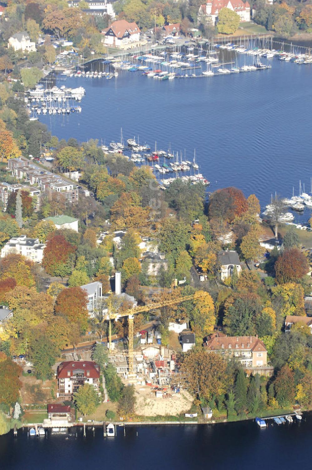 Berlin von oben - Berlin Baustelle Am Kleinen Wannsee 2 der CONCEPT BAU - PREMIER GmbH