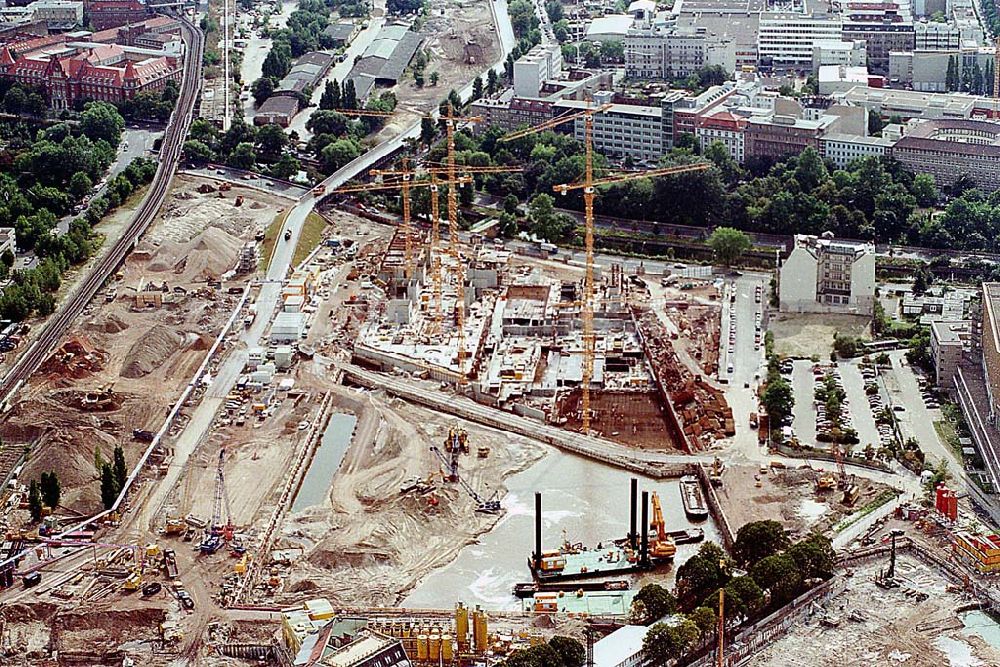 Berlin Mitte aus der Vogelperspektive: 06.09.1995 Berlin, Baustelle am Potsdamer Platz