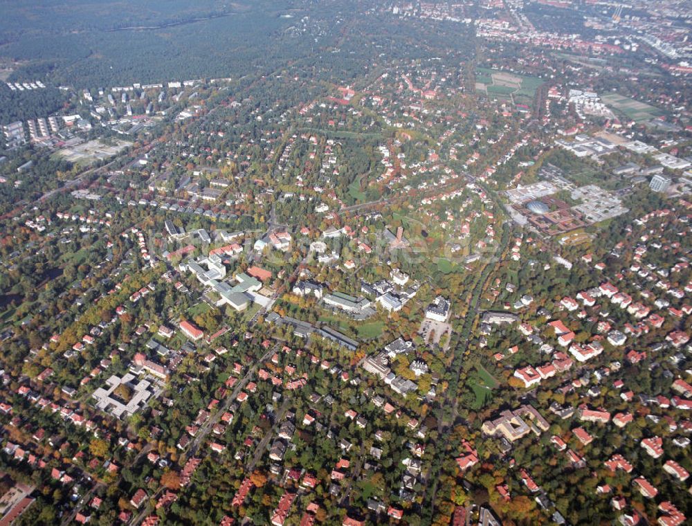 Luftbild Berlin - BERLIN im Bereich der Löhleinstrasse, Hittorfstrasse, Vant-Hoff-Strasse in Berlin-Dahlem