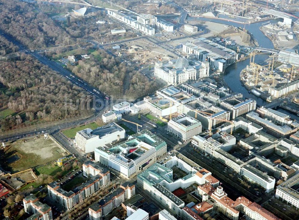 Luftbild Berlin - Berlin) am Brandenburger Tor in Berlin-Mitte