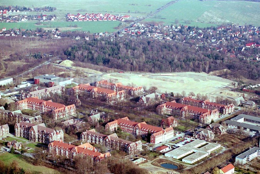 Luftaufnahme Berlin-Buch - 17.03.2004 BERLIN-Buch, Erweiterungsbaustelle HELIOS-Kliniken AG in Buch