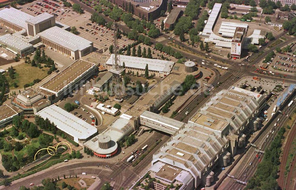 Luftbild Berlin - Charlottenburg - Berlin-Charlottenburg / ICC und Funkturm.