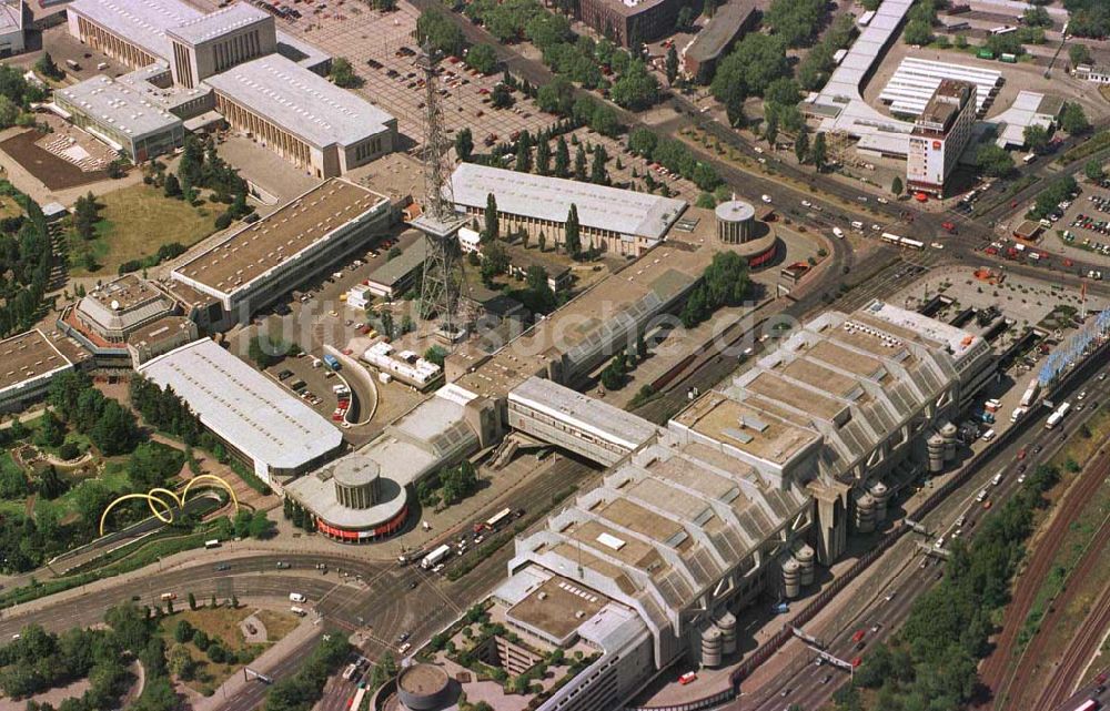 Luftaufnahme Berlin - Charlottenburg - Berlin-Charlottenburg /ICC und Funkturm.