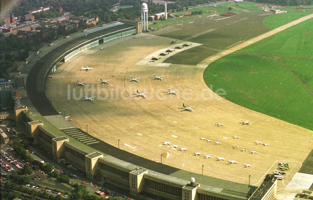 Luftbild Berlin - 02.10.1994 Berlin Flughafen Tempelhof