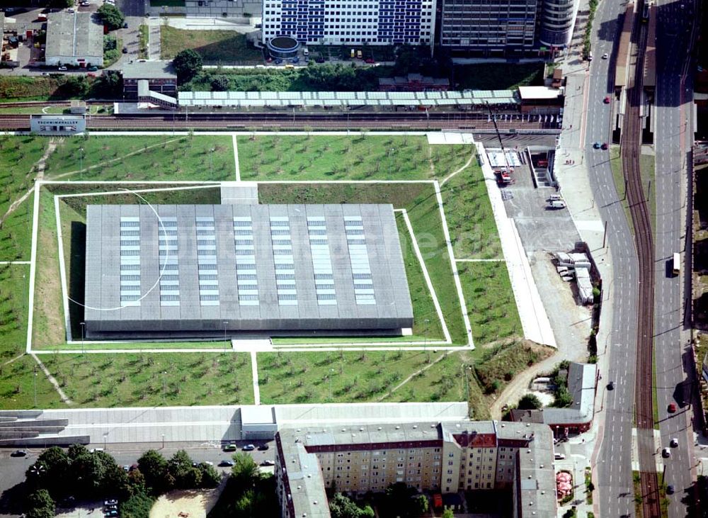 Berlin - Friedrichshain aus der Vogelperspektive: Berlin - Friedrichshain 15.08.2002 Gelände des Velodroms an der Landsberger Allee in Berlin.