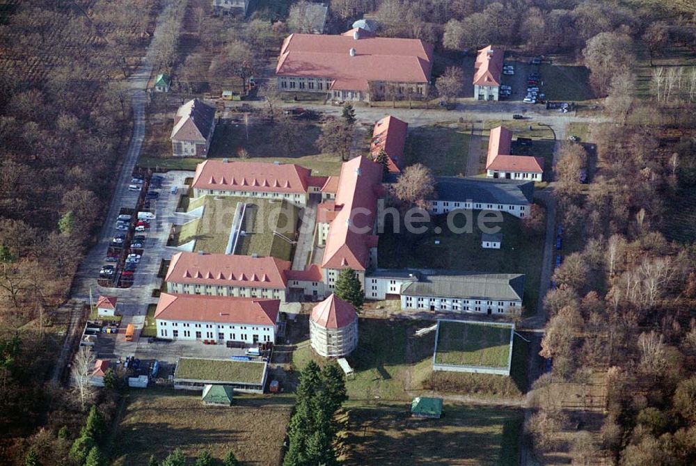 Luftbild Berlin-Köpenik - 18.12.2003 Berlin-Karlshorst, Gelände des russischen Oberkommandos