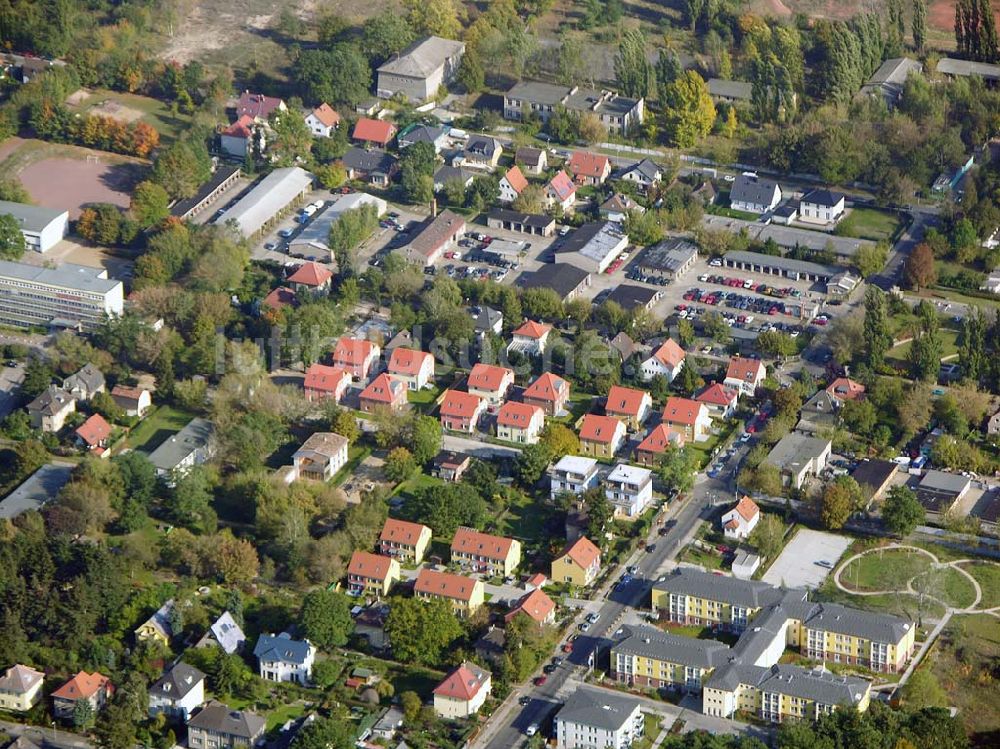 Berlin-Karlshorst von oben - Berlin-Karlshorst, Wohnsiedlung-Neubau der PREMIER-Deutschland GmbH, an der Arberstraße 54 in Berlin-Karlshorst