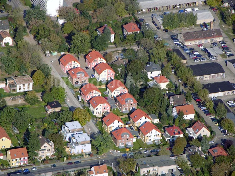 Berlin-Karlshorst aus der Vogelperspektive: Berlin-Karlshorst, Wohnsiedlung-Neubau der PREMIER-Deutschland GmbH, an der Arberstraße 54 in Berlin-Karlshorst