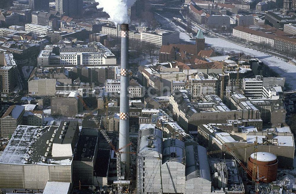 Luftbild Berlin Mitte - 20.12.1995 Berlin, Kraftwerkbau S-Bahnhof Jannowitzbrücke