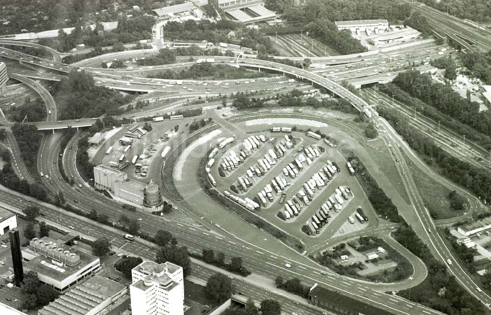 Berlin von oben - Berlin LBA Tennisplätze im Grunewald