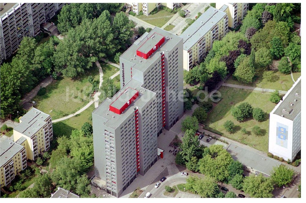 Luftbild Berlin Lichtenberg - Berlin Lichtenberg, Blick auf die Gebäude Coppistrasse 10-12,