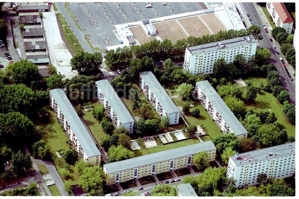 Luftbild Berlin Lichtenberg - Berlin Lichtenberg, Blick auf die Gebäude der Salzmannstr