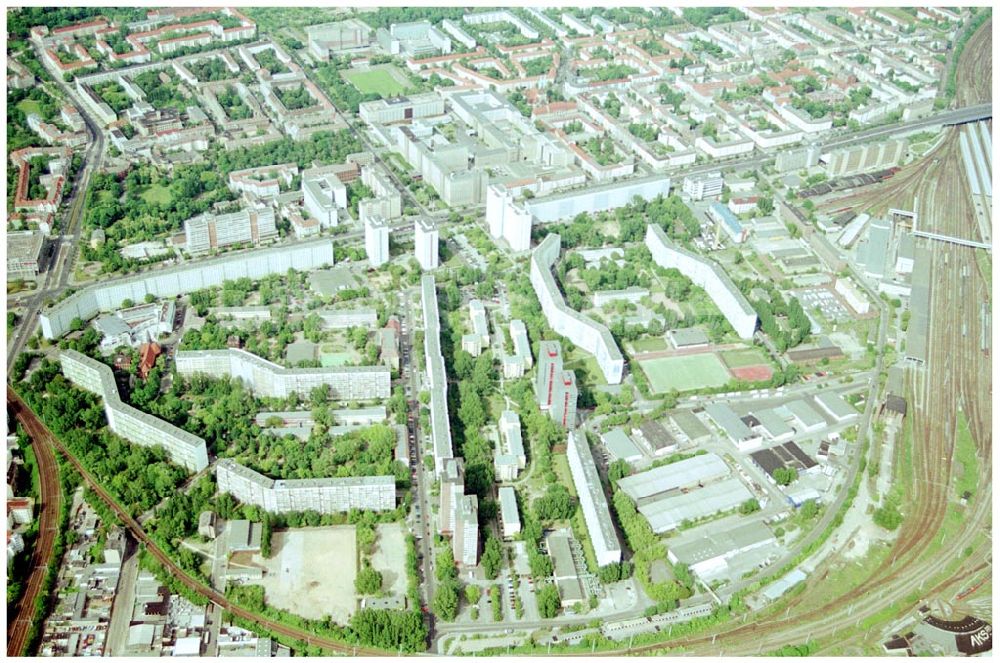 Berlin Lichtenberg von oben - Berlin Lichtenberg, Blick auf die Gebäude der Schulze-Boysen-Straße 39-47, 69-75, 49-67,