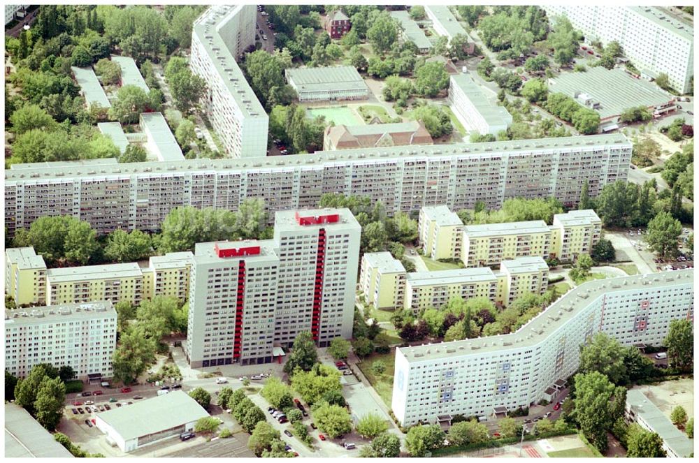 Luftbild Berlin Lichtenberg - Berlin Lichtenberg, Blick auf die Gebäude der Schulze-Boysen-Straße 39-47, 69-75, 49-67,