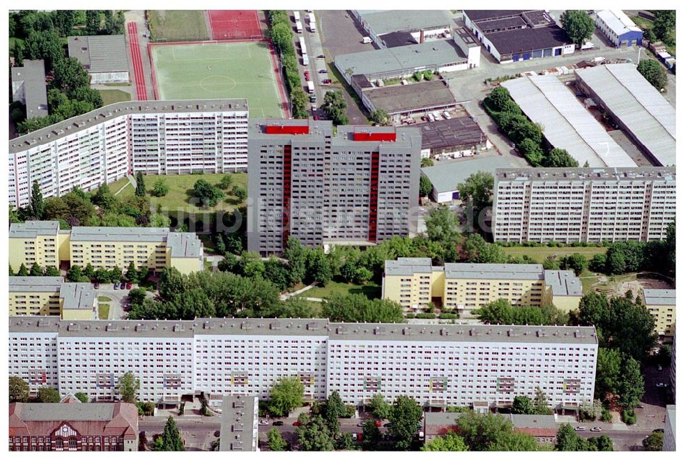 Berlin Lichtenberg von oben - Berlin Lichtenberg, Blick auf die Gebäude der Schulze-Boysen-Straße 39-47, 69-75, 49-67,