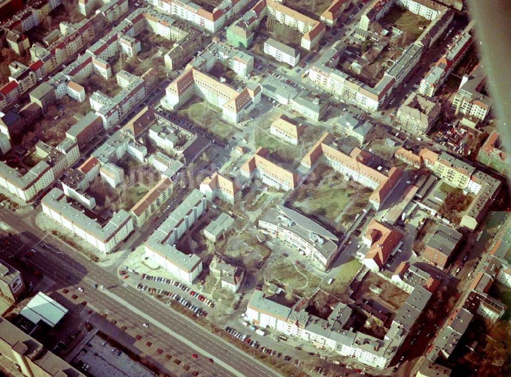 Luftbild Berlin-Lichtenberg - 17.03.2004 BERLIN-Lichtenberg, Erweiterungsbau auf dem Gelände des Krankenhauses Lichtenberg, Fanninger Str.