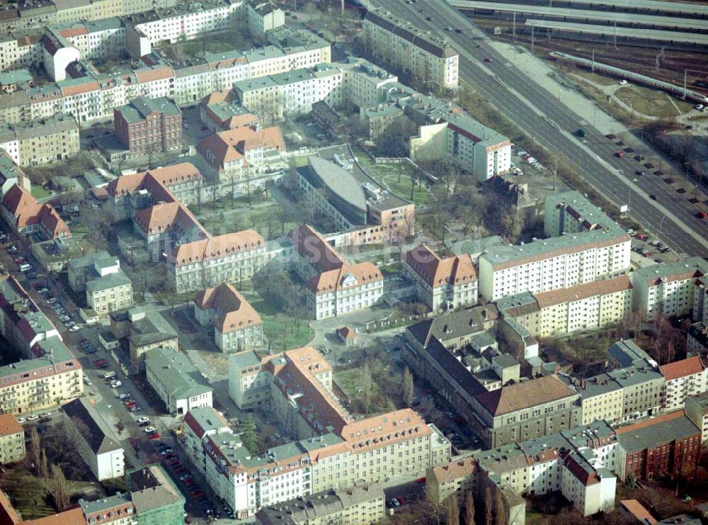 Luftbild Berlin-Lichtenberg - 17.03.2004 BERLIN-Lichtenberg, Erweiterungsbau auf dem Gelände des Krankenhauses Lichtenberg, Fanninger Str.