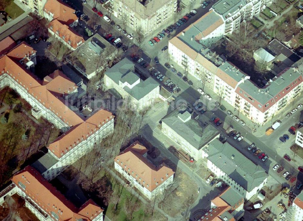 Berlin-Lichtenberg von oben - 17.03.2004 BERLIN-Lichtenberg, Erweiterungsbau auf dem Gelände des Krankenhauses Lichtenberg, Fanninger Str.