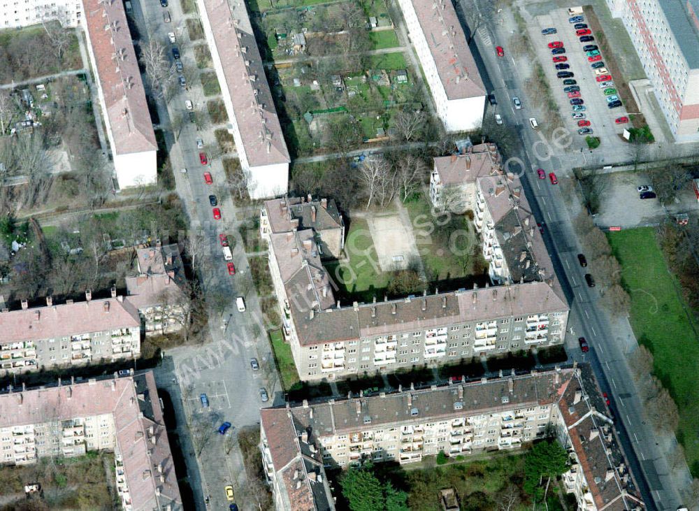 Berlin / Lichtenberg von oben - Berlin Lichtenberg Wohngebiet am Kunzeweg Datum: 2001