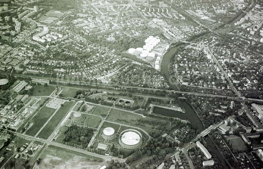 Berlin aus der Vogelperspektive: Berlin- Lichtenrade Gatow (Industriekern)