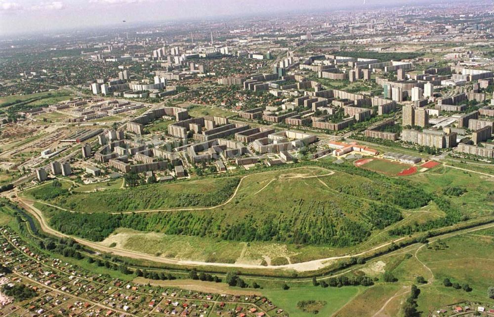 Berlin - Marzahn aus der Vogelperspektive: Berlin - Marzahn.