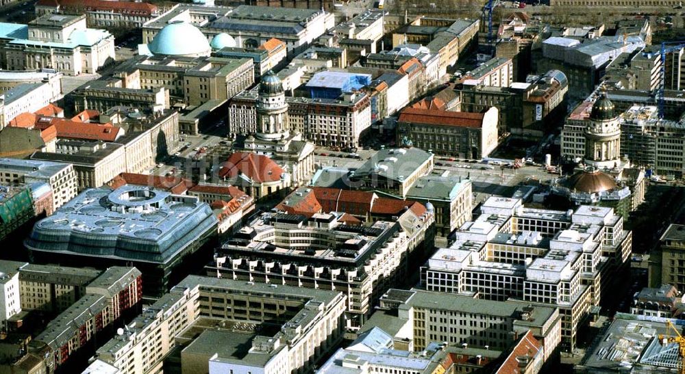 Berlin von oben - Berlin-Mitte/ Friedrichstadtpassagen mit den Quartieren 207 bis 205