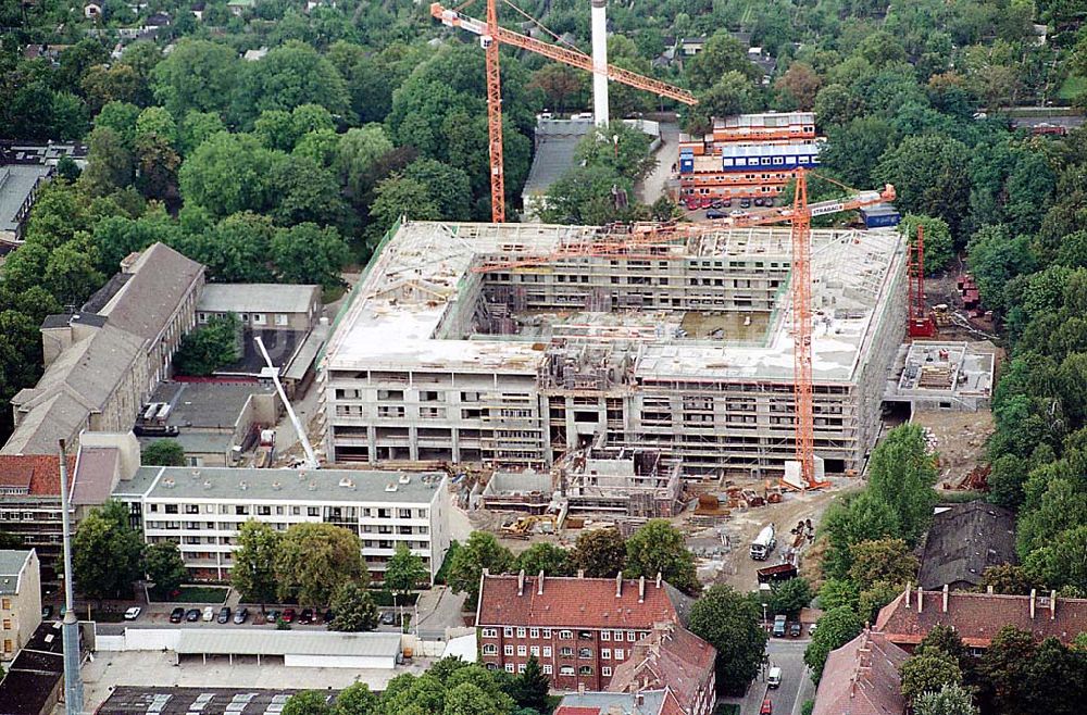 Berlin aus der Vogelperspektive: 06.09.1995 Berlin Neubau Krankenhaus Berlin - Weißensee Parkklinik