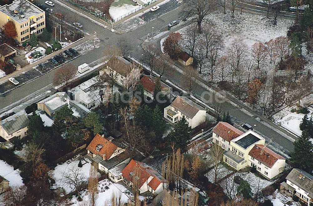 Berlin Pankow aus der Vogelperspektive: 18.10.1995 Berlin, Platanenstraße 107 Wohnsiedlung