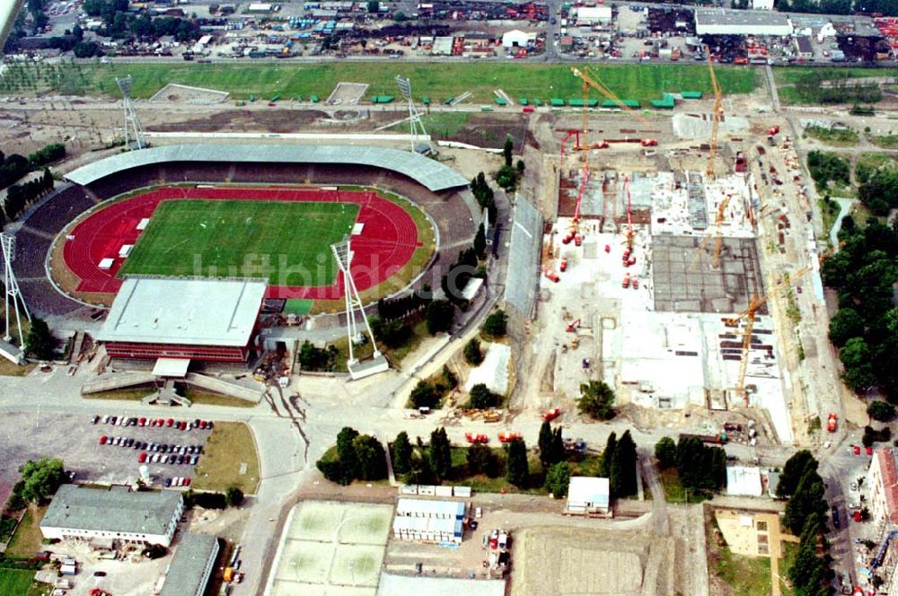 Luftaufnahme Berlin - 02.10.1994 Berlin-Prenzlauer Berg Baustelle Jahnsportpark