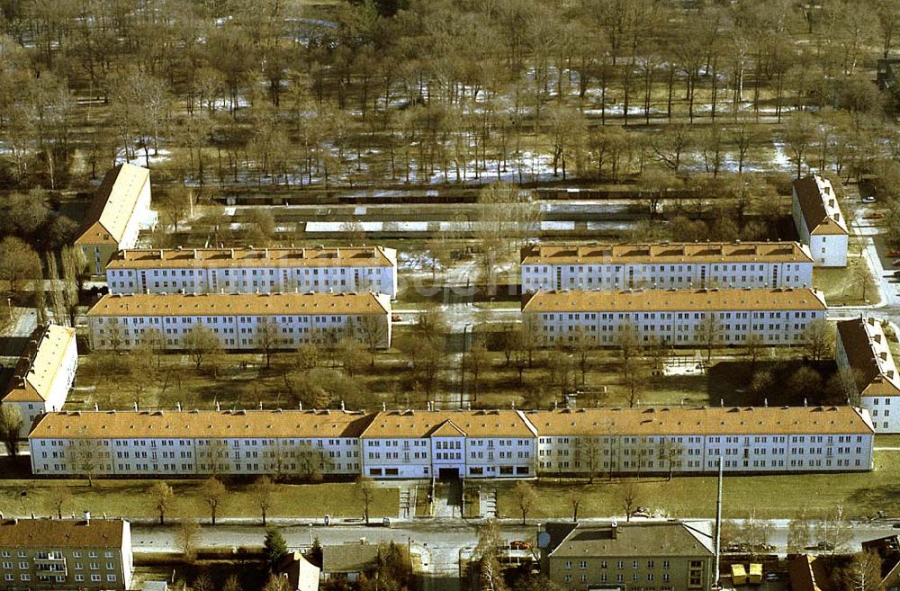 Berlin Biesdorf aus der Vogelperspektive: 20.12.1995 Berlin, Schloß Biesdorf in Marzahn