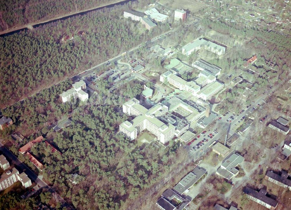 Luftbild Berlin-Spandau - 17.03.2004 BERLIN-Spandau, Evangelisches Waldkrankenhaus Spandau im Bereich der Griesingerstr.