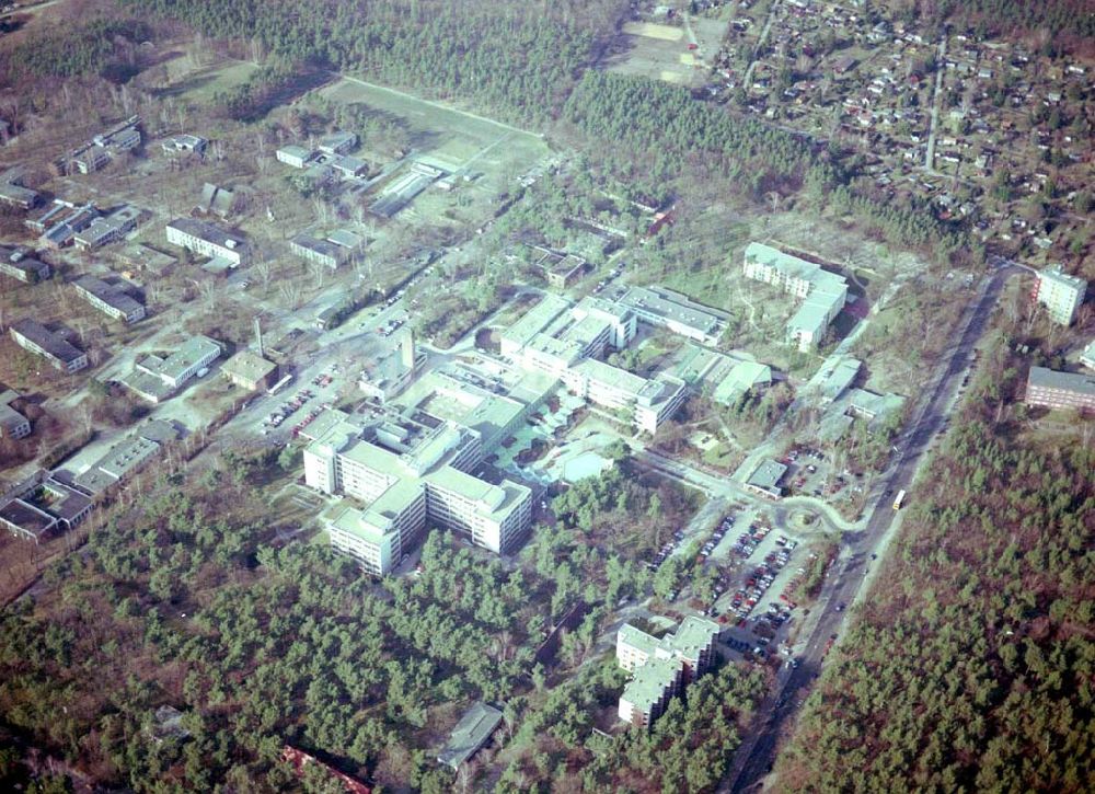 Luftbild Berlin-Spandau - 17.03.2004 BERLIN-Spandau, Evangelisches Waldkrankenhaus Spandau im Bereich der Griesingerstr.