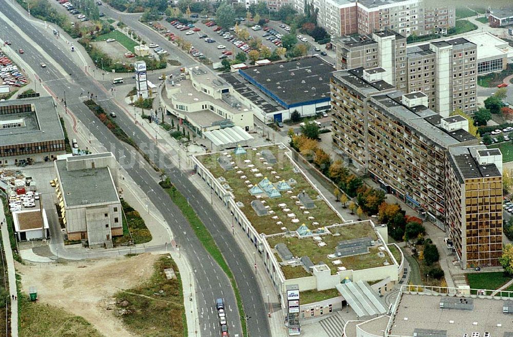 Berlin Hellersdorf von oben - 24.09.1995 Berlin, Spree - Center Hellersdorf