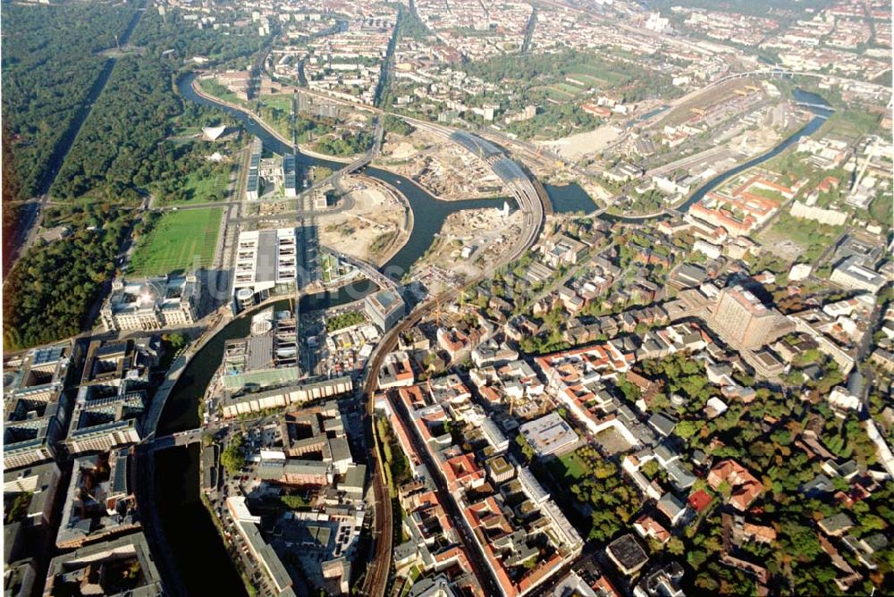 Luftbild Berlin - Berlin Stadtansicht Spreebogen am Kanzleramt, Lehrter Bahnhof, Charitee 