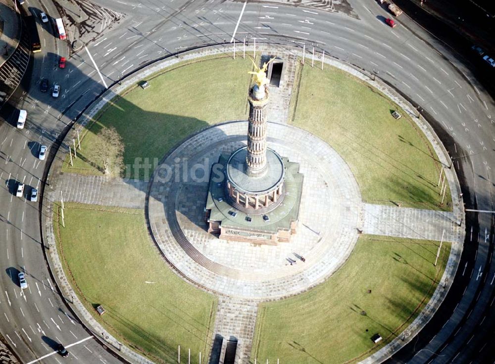 Berlin - Tiergarten von oben - 20.01.2003 Berlin - Tiergarten Blick auf die Siegessäule im Berliner Tiergarten Foto: Robert Grahn