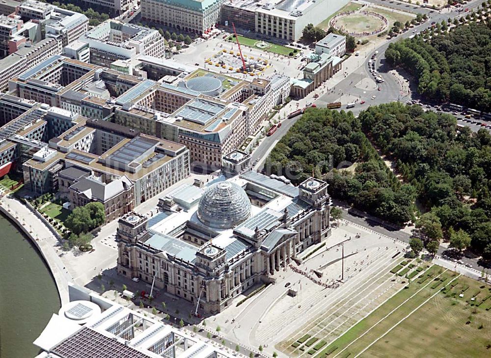 Luftbild Berlin - Tiergarten (Spreebogen) - Berlin Tiergarten Regierungsviertel im Berliner Tiegarten mit dem Reichstag,Paul-Löbe-Haus und Marie-Elisabeth-Lüders-Haus am Spreebogen Im Auftrag der Bundesbaugesellschaft mbH