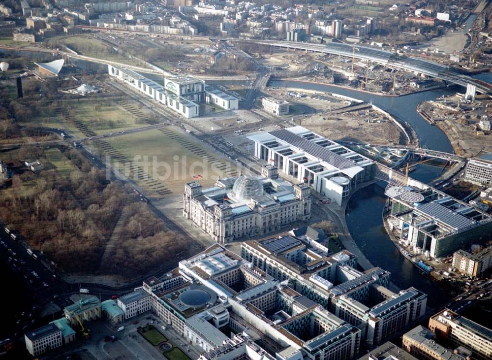 Berlin - Tiergarten von oben - Berlin Tiergarten Regierungsviertel im Berliner Tiergarten mit dem Reichstag Paul-Löbe-Haus und Marie-Elisabeth-Lüders-Haus 19