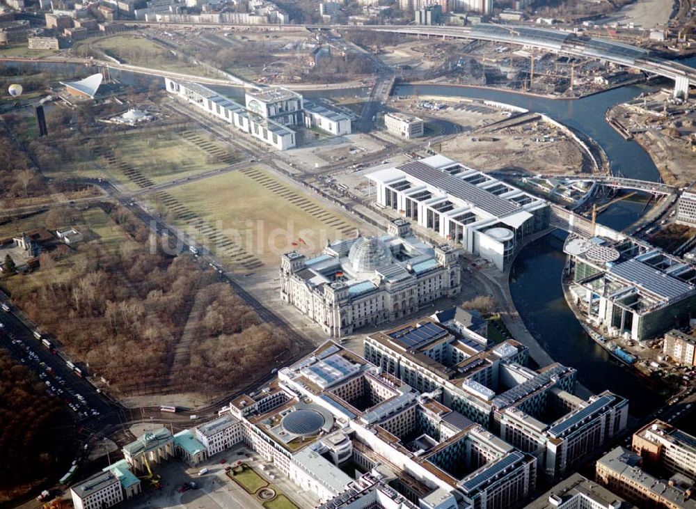 Berlin - Tiergarten von oben - Berlin Tiergarten Regierungsviertel im Berliner Tiergarten mit dem Reichstag Paul-Löbe-Haus und Marie-Elisabeth-Lüders-Haus 19