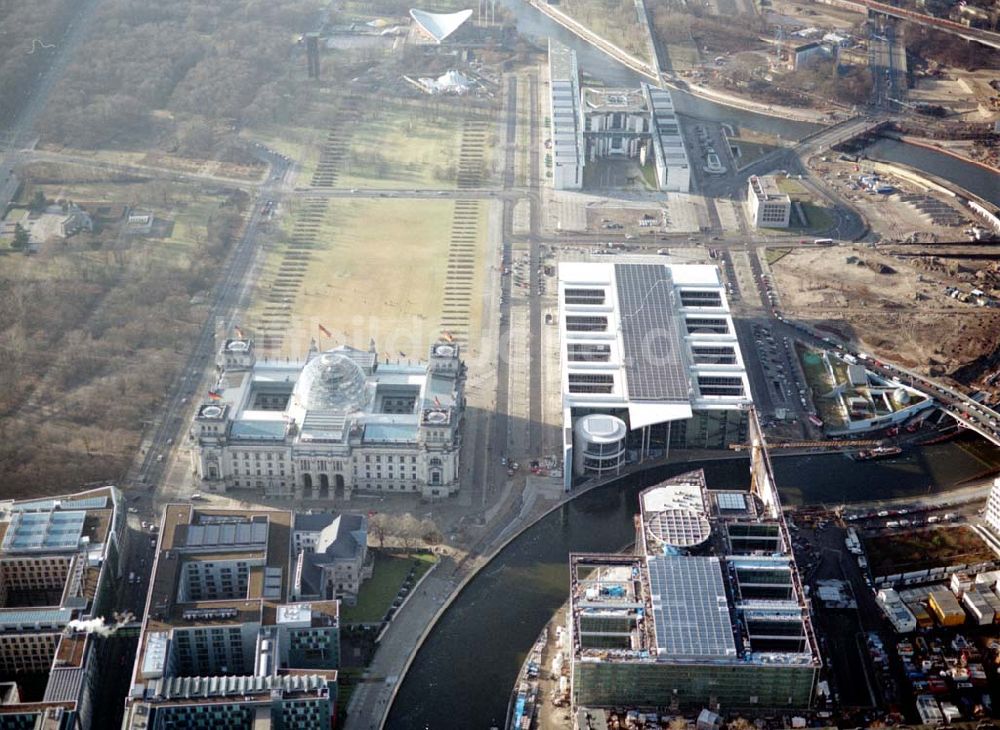 Berlin - Tiergarten von oben - Berlin Tiergarten Regierungsviertel im Berliner Tiergarten mit dem Reichstag Paul-Löbe-Haus und Marie-Elisabeth-Lüders-Haus 19